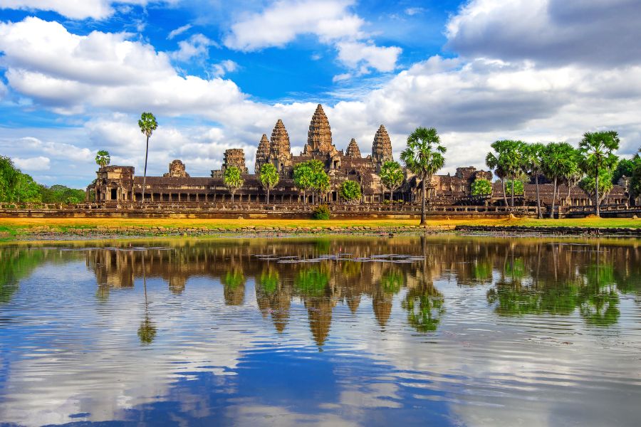 Temple reflection in Siem Reap – peaceful view on luxury Cambodia itinerary