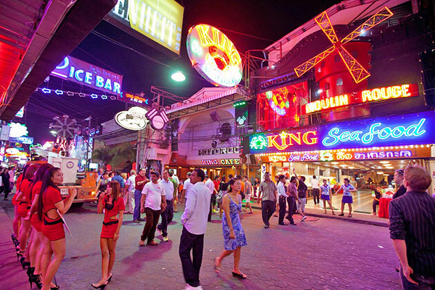 nightlife in Pattaya thailand